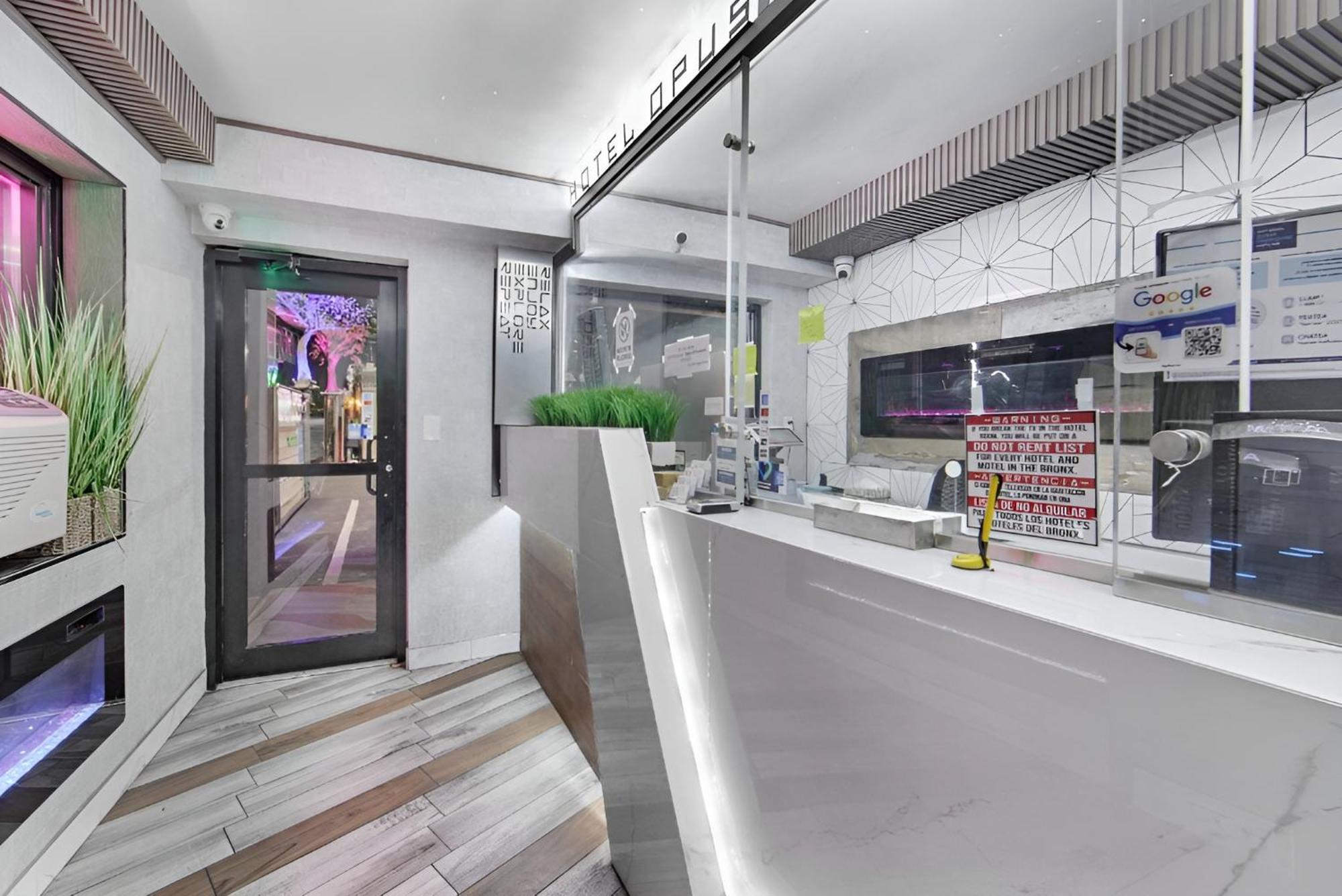 Hotel Opus Bronx Near Bay Plaza Mall New York Ngoại thất bức ảnh